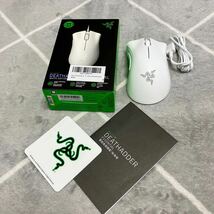 Razer DeathAdder Essential - Mercury White ゲーミングマウス 有線 5ボタン 6400 DPI オプティカルセンサー エルゴノミック形状 _画像1