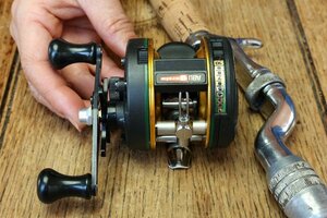 ABU 4600PLUS / HEDDON 道楽 ザウルス BALSA50 ハトリーズ ZEAL FENWICK 全盛時代 シーバスにも 昭和平成レトロ釣人に