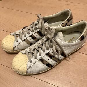 アディダス adidas スーパースター 29.5金ベロ豹柄