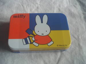 *2018 Miffy xmorozof chocolate entering can . sand place playing unopened goods **