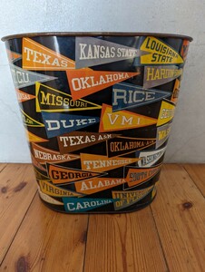 60s　カレッジ缶　ペナント　ヴィンテージ　YALE　ダストボックス　アメリカ製　USA　大学　当時物　ゴミ箱　ミシガン　スタンフォード
