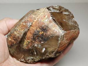 クォーツ ③ ・573g 水晶 原石 鑑賞石 自然石 誕生石 鉱石 鉱物 水石 宝石 置石 インテリア