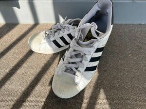 アディダス adidas スニーカー 28.5cm メンズ ファッション