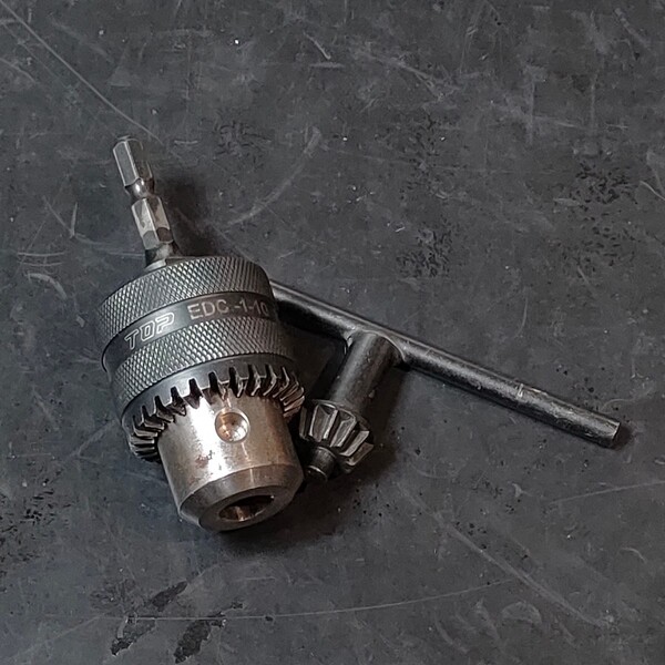 中古品 トップ工業 TOP 六角軸 電動ドリル用 ドリルチャック EDC-1-10 使用範囲1.0〜10mm チャックハンドル付