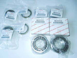  Mitsubishi Jeep (J53,J54.J55,J56,J57,J58,J59 ) wide for rear drive shaft, bearing, oil seal set original new goods 