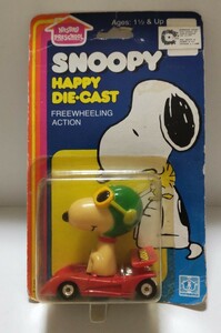 HASBRO PRESCHOOL スヌーピー HAPPY DIECAST SNOOPY IN 72044-6