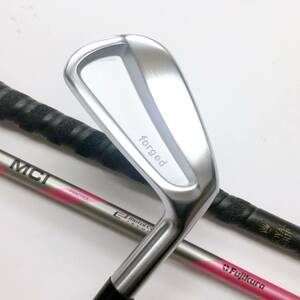 日本製・ハーフキャビティー・軟鉄鍛造　フジクラ MCI プラクティス　７番アイアン domtropen144