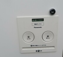 Z-3060■倉庫引上げ品！Panasonic　パナソニック　住宅用宅配ボックス　COMBO CTNR4020LWS 鍵（キー）なし　右開き　現状渡し_画像2