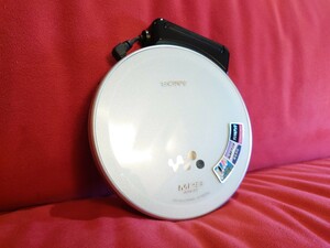 【SONY】D-NE730 CD WALKMAN PORTABLE CD PLAYER EBP-104 ソニー　CD ウォークマン　ポータブル　CDプレーヤー 乾電池ケース 