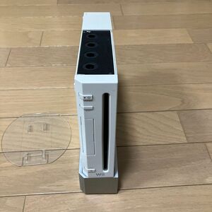 ニンテンドーWii本体　コントローラー　ヌンチャク　電源ケーブル　AVケーブル 受信機