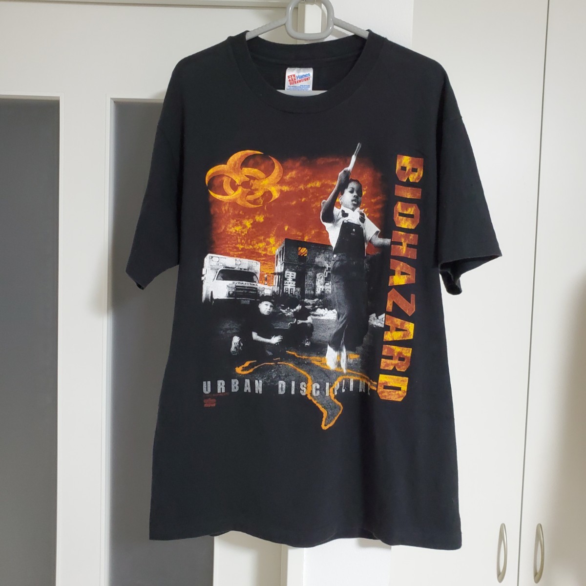 Yahoo!オークション -「biohazard」(Tシャツ) (記念品、思い出の品)の 