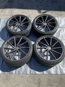 VOSSEN CVT 22インチ　9J ＋43 114.3 5穴