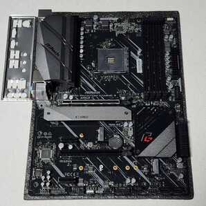 ASRock X570 PHANTOM GAMING4 IOパネル付属 Socket AM4 ATXマザーボード RYZEN5000シリーズ対応 最新Bios 動作確認済 PCパーツの画像1