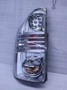 ◇７０ヴォクシー◇左　ＬＥＤテール　ＬＥＤ点灯ＯＫ　テールライト　トヨタ純正　中古品　１点　28-199　テールランプ　ＶＯＸＹ