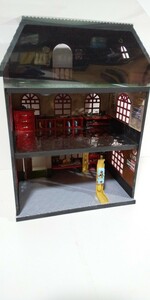 ミニカー1/24スケールアメリカンガレージハウス3階建て+屋上