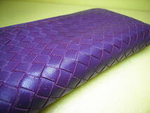 ★★ 綺麗です！！★★【 BOTTEGA VENETA 】ボッテガヴェネタ 本革 イントレ 紫 ファスナー長財布 箱 ★★MADE IN ITALY★★_画像3