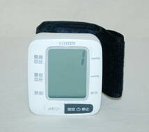 美品 シチズン 手首式血圧計 CHWL350 _画像7