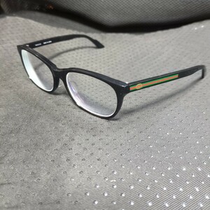 GUCCI　メガネ 眼鏡 黒 小物　グッチ