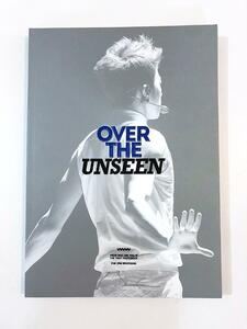 2PM　ウヨン　フォトブック　OVER THE UNSEEN　直筆サイン入り　FROM WHO ARE YOU. W THE FIRST PHOTOBOOK FOR 2PM WOOYOUNG