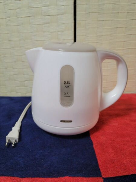 　電気ケトル　　湯沸し器