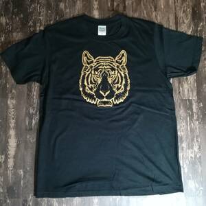タイガー・虎・プリントTシャツ・黒・半袖・XL