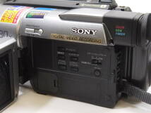 ◎SONY ソニー DCR-TRV310 Digital8 デジタルビデオカメラレコーダー ジャンク品_画像2