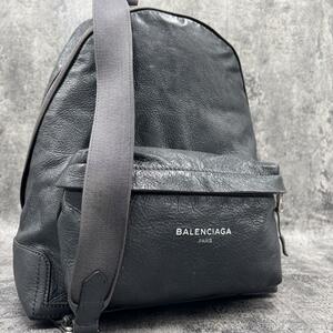 極美品　定価30万円　希少色BALENCIAGA バレンシアガ リュックサック バックパック クラシック レザー グレー　大容量　メンズ　人気