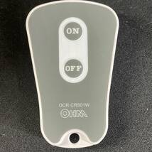 o72*中古 電池なし 動作品 オーム電機 OHM 照明リモコンスイッチホワイト OCR-CRS01W 天井照明 照明器具 ライト ランプ ペンダントライト_画像2