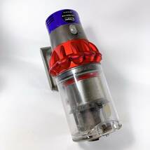 【ジャンク】Dyson ダイソン cyclone v10 fluffy+ SV12 FF コードレスクリーナー スティック掃除機 サイクロン式 _画像8