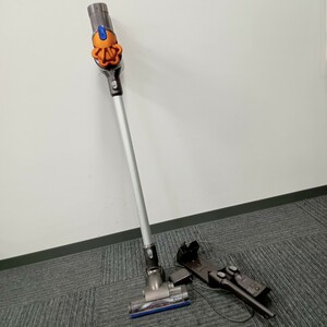 杉本1月No.247 掃除機 dyson ダイソン コードレスクリーナー DC35 動作確認済み コードレス サイクロン式掃除機 家電