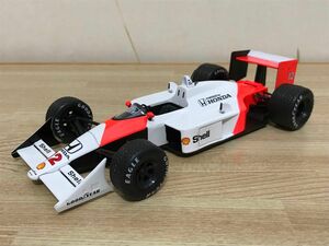 送料無料　1/24 マクラーレン ホンダ MP4/4 フォーミュラーカー ミニカー　F1 McLaren HONDA