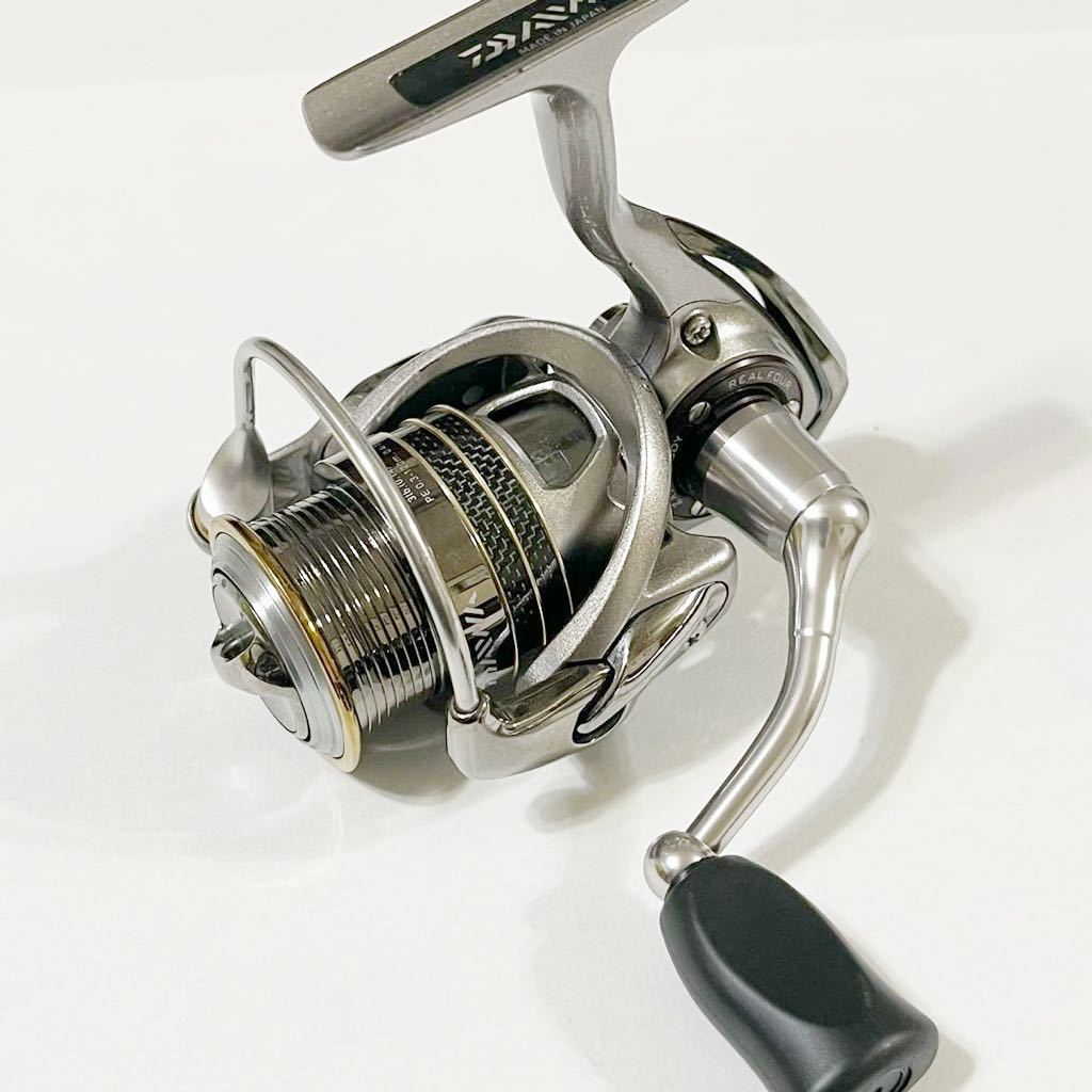 爆売り！】 希少 ダイワ JAPAN in Made 12ルビアス2004 DAIWA 未使用