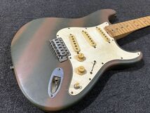 159●〇 Fender Stratocaster ネック サイン入 [ Cシリアル ] & ザグリの綺麗なボディ付き / フェンダー ストラト エレキギター 〇●_画像6