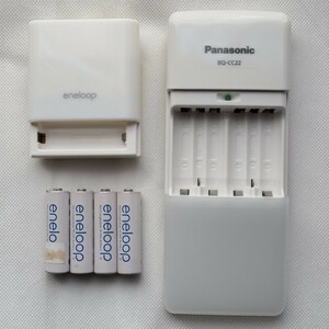 【中古】 エネループ　SANYO　Panasonic　サンヨー パナソニック　充電器　BQ-CC22 　KBC-E1　単３　充電池　eneloop ４本付　通電確認済