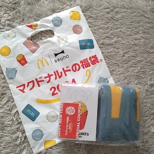 マクドナルド 福袋 抜き取りなし グッズ未開封 BRUNO ブルーノ マック 引換券 3430円相当 2024 ポテト加湿器 ミニプレート トートバッグ