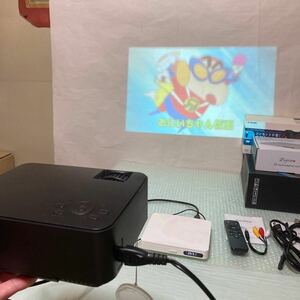 コンパクトDVD、プロジェクター