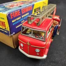 《デッドストック》野村トーイ FIRE ENGINE 消防車 電動ブリキ 1960年代 当時物 オリジナル箱付_画像10
