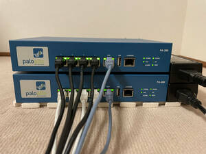 【2台1セット】Palo Alto Networks PA-200 次世代ファイアウォール 中古現状品　★起動確認済み　★初期化済み