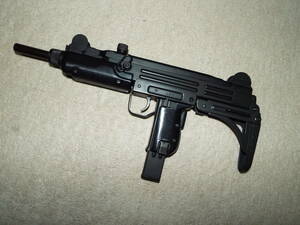 東京マルイ　UZI　発射可能