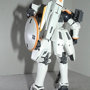 バンダイ ガンプラ ＭＧ 1/100 OZ-00MS トールギス 素組み完成品＜美品/現状販売品＞の画像5