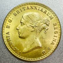 ウナとライオン ヴィクトリア女王 5ポンド金貨 1839年　レプリカコイン_画像2