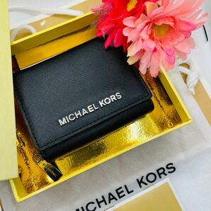 4月18日以降のみ発送可能です Michael Kors マイケルコース 財布 ウォレット 三つ折り