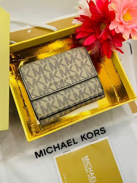 Michael Kors MK モノグラム 三つ折り財布