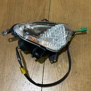 【P51-11】ヤマハ マジェスティ250 SG20J フロントウインカー右 動作確認済み 純正部品