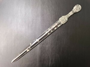 銅製置物　中国青銅器　銅剣　刃なし　錫　獣形柄　インテリア置物　青銅器　長さ60CM　刀剣美術　置物　インテリア置物