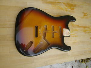 　Fender JAPAN ST62　３TS　BODY　