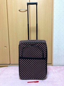 * beautiful goods!!2~3. for *35.* dot pattern . lovely * tea color. carry bag * travel for *