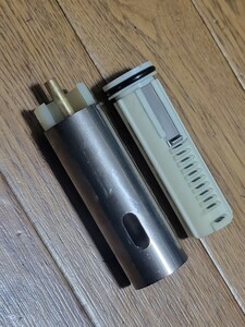 68・マルイ電動ガン(HCver2)　シリンダー＆ピストン　ハイサイクル用　中古品