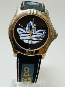 希少　動作未確認　adidas アディダス 10-0032B 黒文字盤 三つ葉 クオーツ メンズ 腕時計 　レトロ　アンティーク