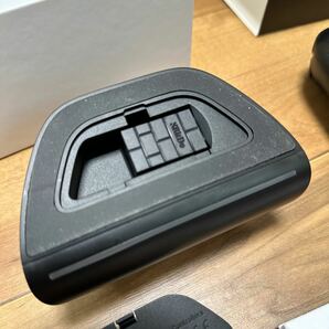 【新品同様】8Bitdo Ultimate 充電ドックを備えたBluetooth switch コントローラー スイッチ用 国内正規品 ブラックの画像2